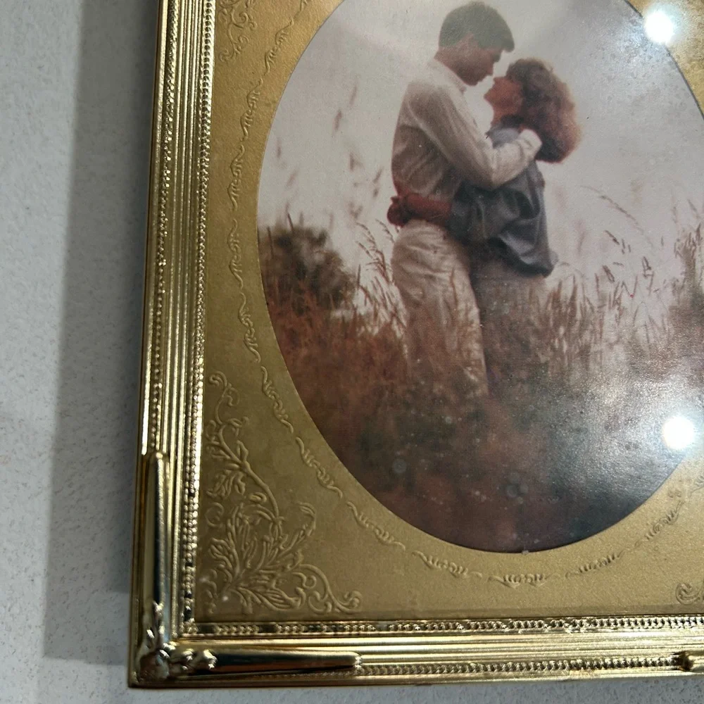 Vintage gold brass metal‎ picture frame trifold embossed detail